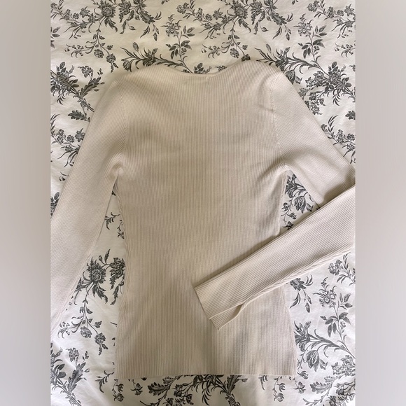 H&M RIBBED LONG SLEEVE - Picture 2 of 5